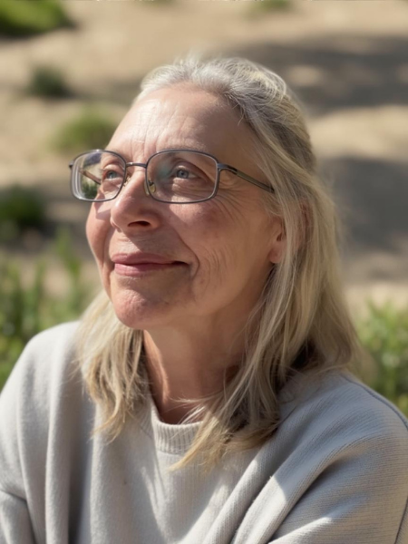 Portrait of Leslie Rice outdoors